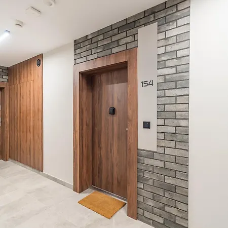 Krakow Business Suite - 47M2, Balcony And Parking By Rentujemy Exterior photo