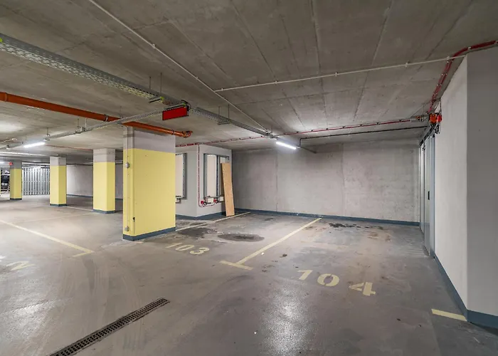 Krakow Business Suite - 47M2, Balcony And Parking By Rentujemy
