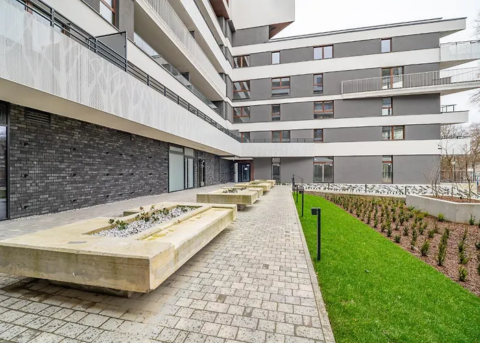 Krakow Business Suite - 47M2, Balcony And Parking By Rentujemy