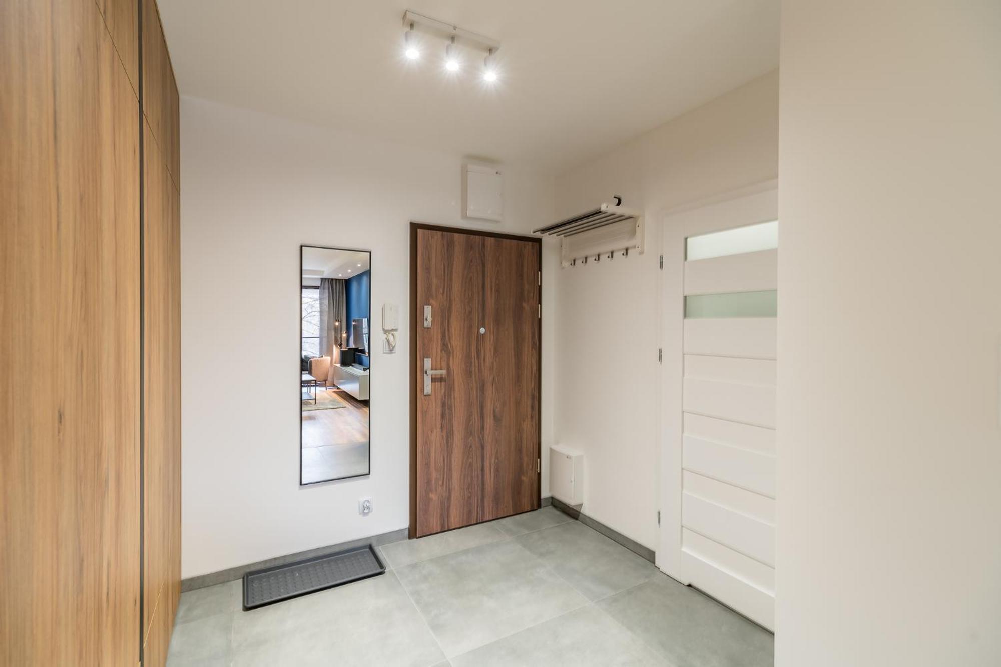 Business - 47m2, Balcony And Parking By Rentujemy