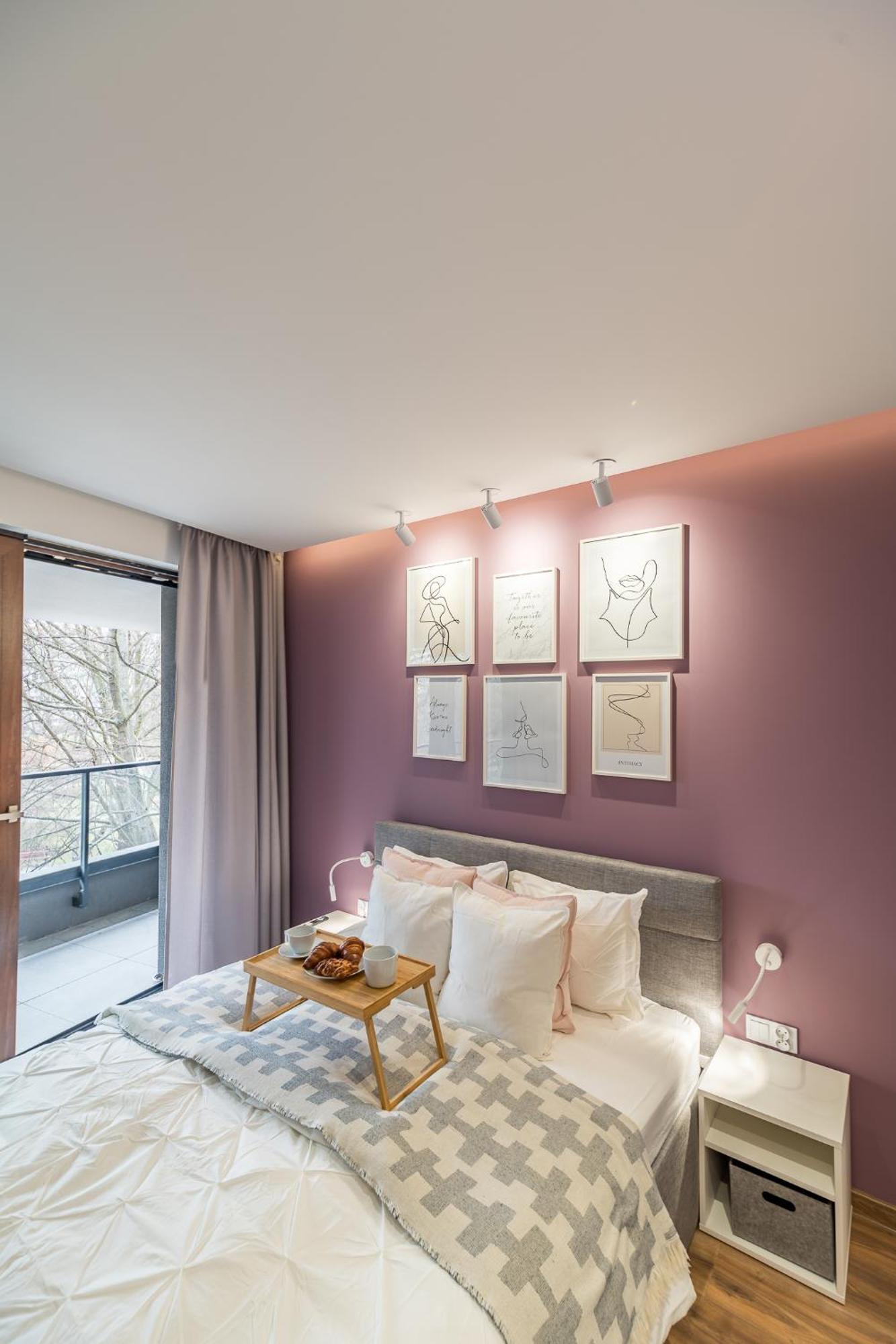 Apartment Business - 47m2, Balcony And Parking By Rentujemy
