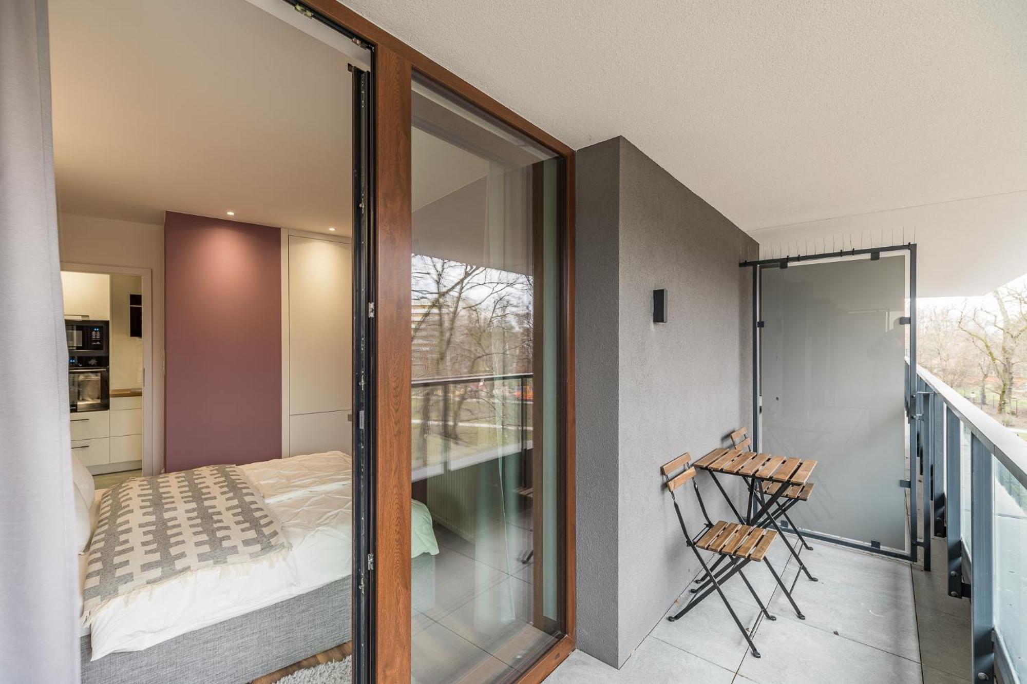 Business - 47m2, Balcony And Parking By Rentujemy Krakow