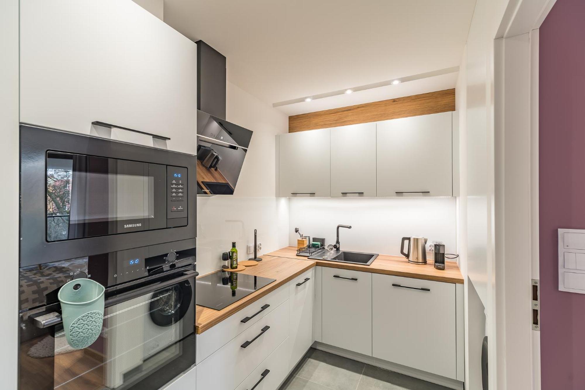 Apartment Business - 47m2, Balcony And Parking By Rentujemy *